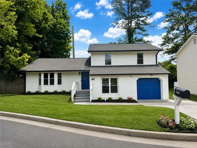 Popular Woodcliffe West Real Estate