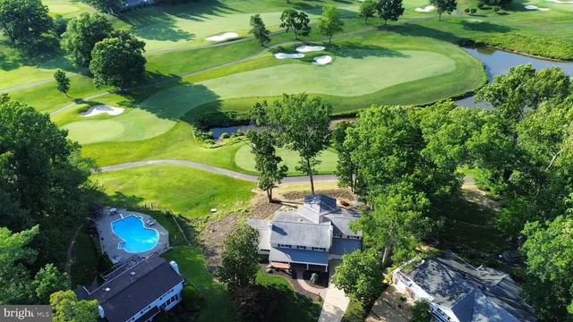 Popular West Springfield Real Estate