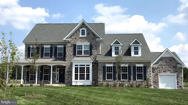 Popular Fairway Estates Real Estate