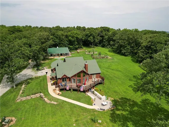 Popular Lecompton Real Estate