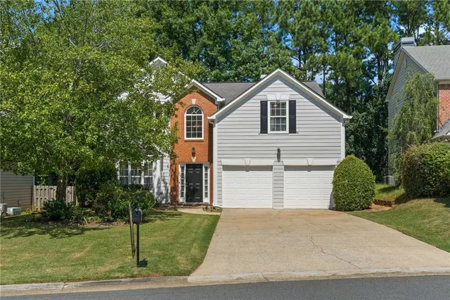Popular Chasewood Park Real Estate