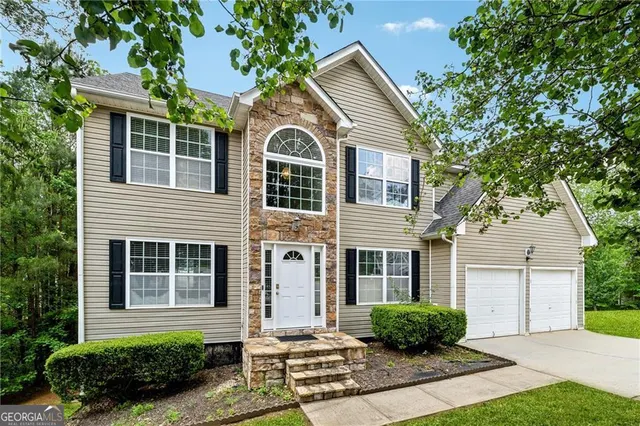 Popular Douglasville Real Estate
