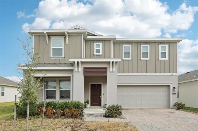 Popular GOLDEN ORCHARD Real Estate