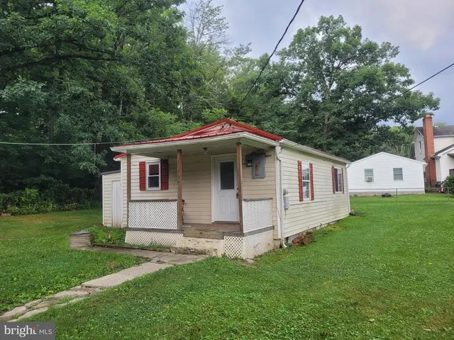 Cheap Cresaptown Real Estate