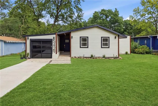 Popular Maple Grove Real Estate