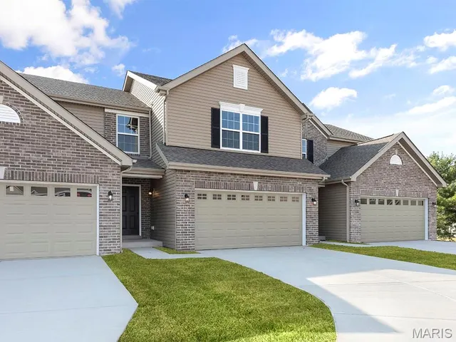 Popular Fairmount Grove 37 Real Estate