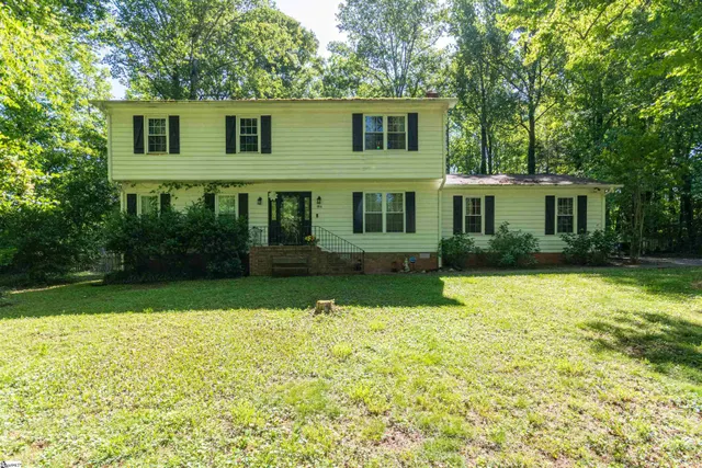 Popular Chestnut Lake Real Estate