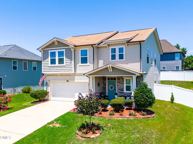 Popular The Meadows at Summerlyn Real Estate
