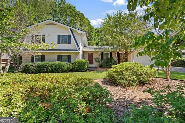 Cheap Fontainebleau Forest Real Estate