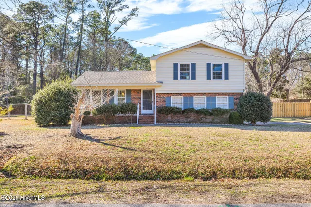 Cheap Pelican Point Real Estate