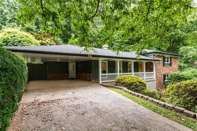 Popular Thompson Park Real Estate