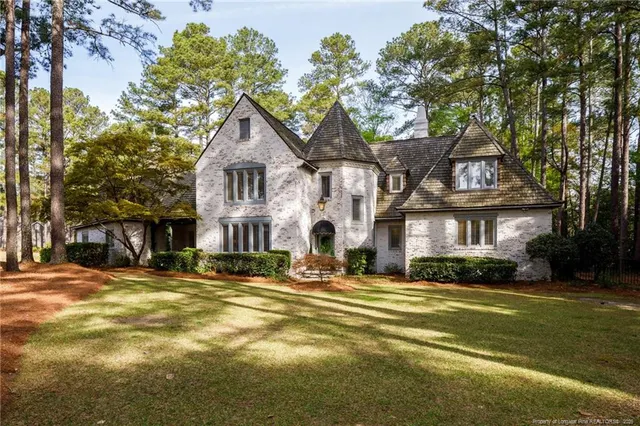 Popular Summertime Real Estate