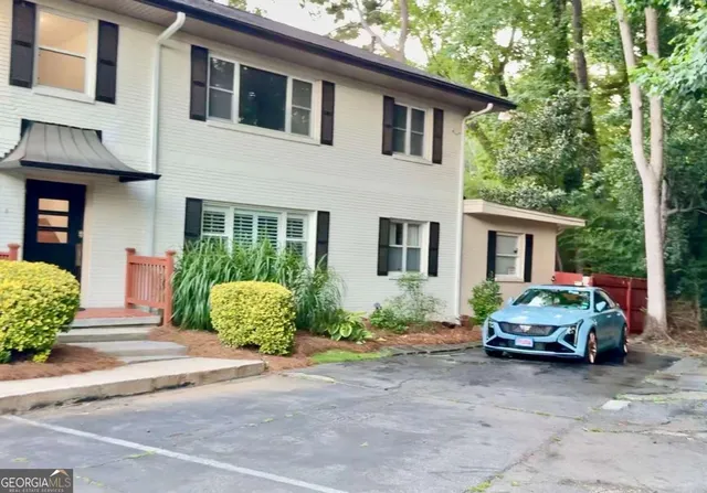 Popular Emory Heights Real Estate