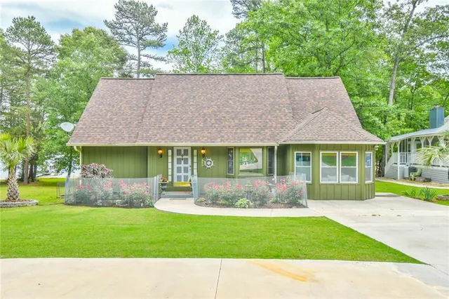 Popular Brittany Harbor Real Estate