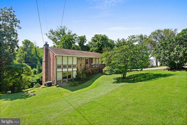 Cheap Salona Village Real Estate
