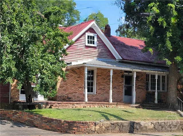 Popular Elberton Real Estate