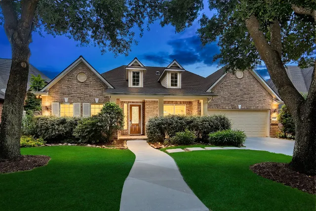 Cheap Lakes of Cypress Forest Real Estate