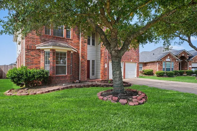 Expensive Linnfield Sec 01 Real Estate