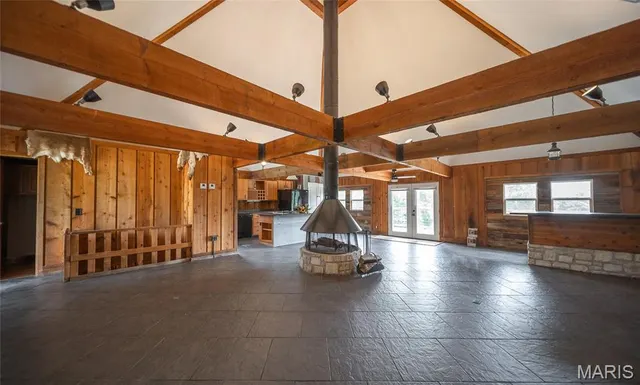 Expensive Crawford R-3 Real Estate
