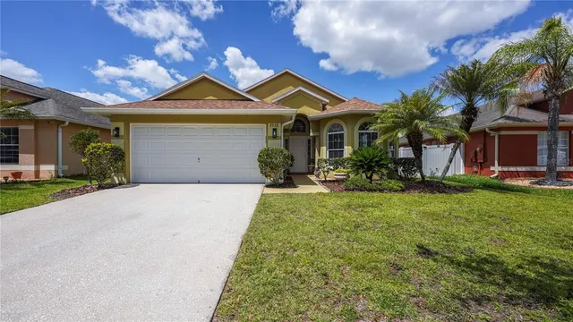 Popular WYNDHAM LAKES ESTS UNIT 1 Real Estate