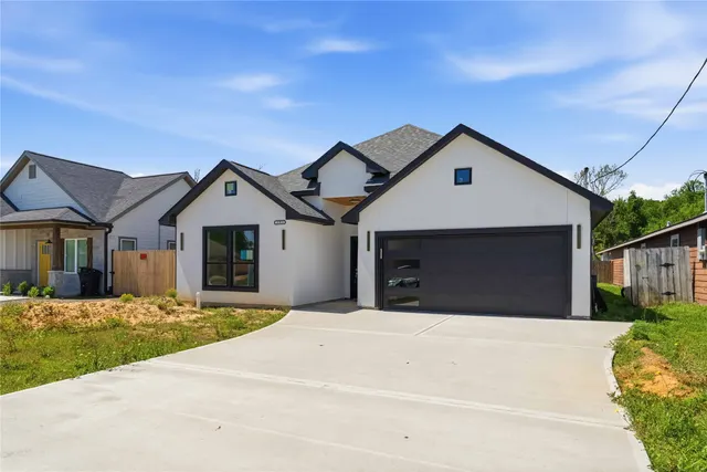 Popular Santa Fe Sec Three 3 Real Estate