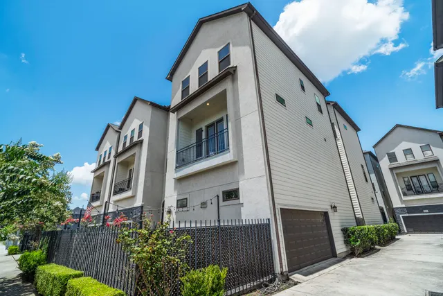 Popular Cathree Villas Real Estate