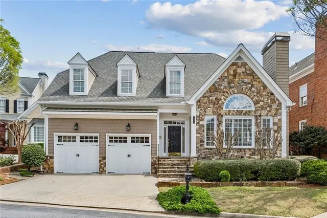 Popular 2000 Paces Ferry Real Estate