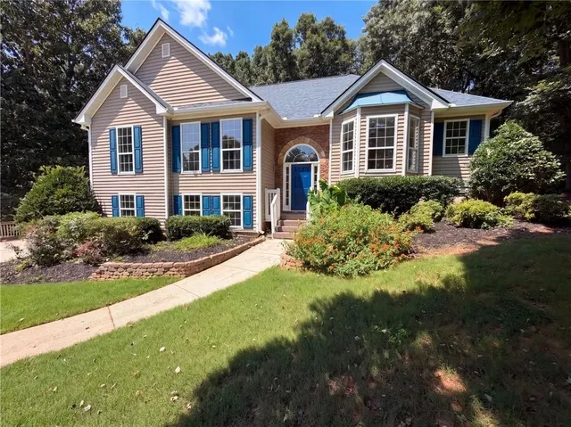 Popular CHESTATEE CROSSING Real Estate