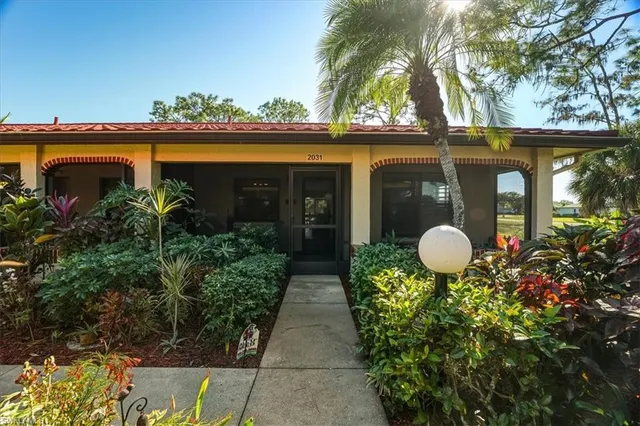 Popular BOCA CIEGA MANOR Real Estate