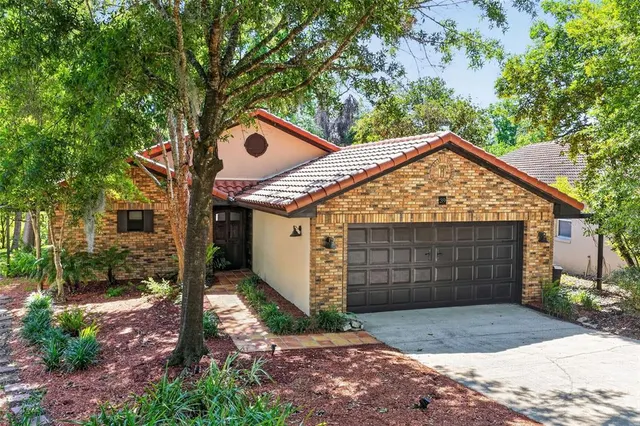Popular EUSTIS HARBOR ISLAND VILLAS Real Estate