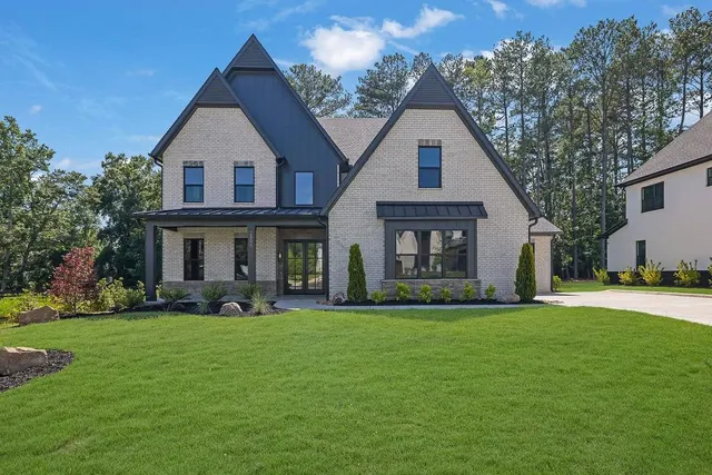 Popular Parc at Post Real Estate