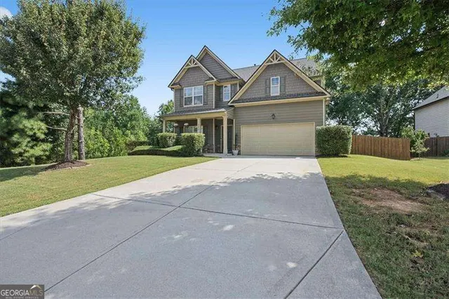Popular Hickory Estates at Shiloh Ridge Real Estate