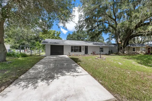Popular MEADOWOOD ESTATES Real Estate