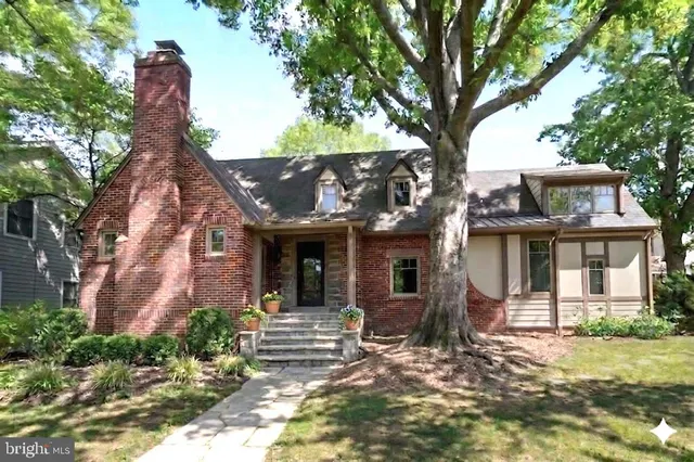 Popular Chevy Chase Park Real Estate