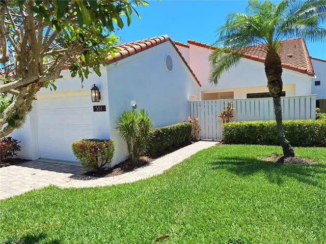 Popular BEACHWALK GARDENS Real Estate