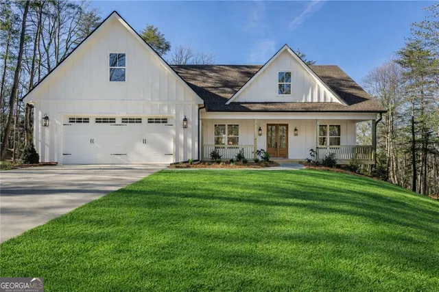 Popular Fallon Woods Real Estate