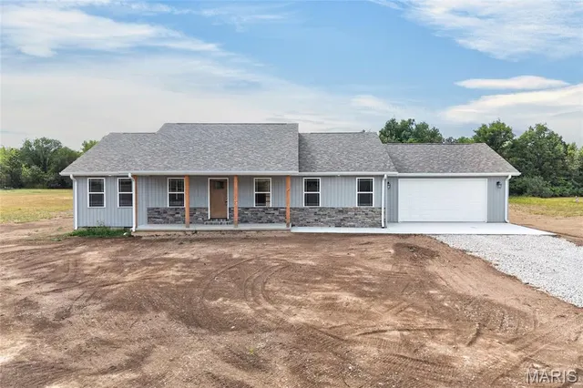 Popular North Oaks Real Estate