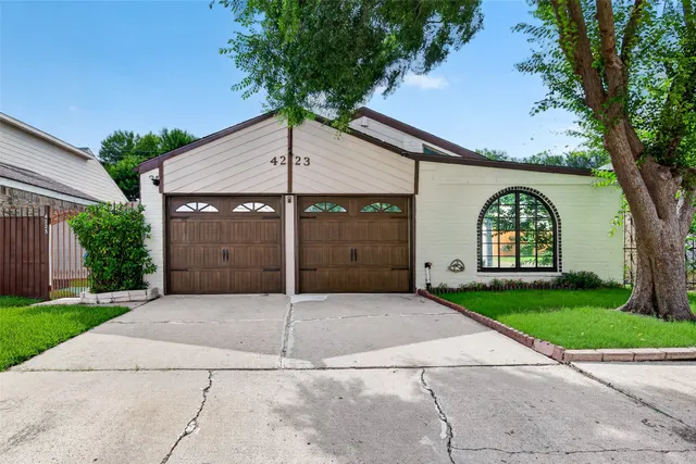 Expensive Brays Village Sec 05 Real Estate