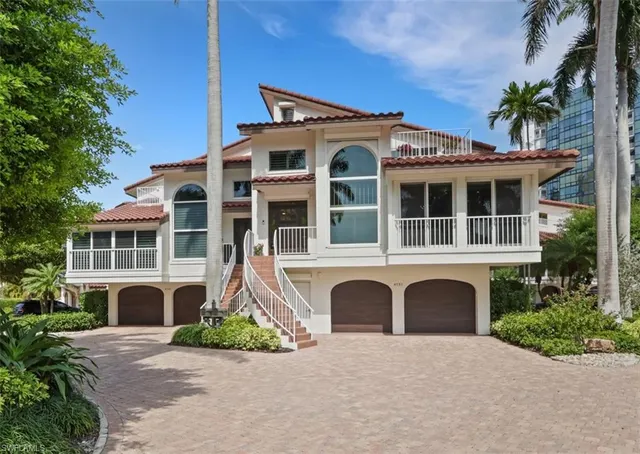 Expensive VILLA MARE Real Estate