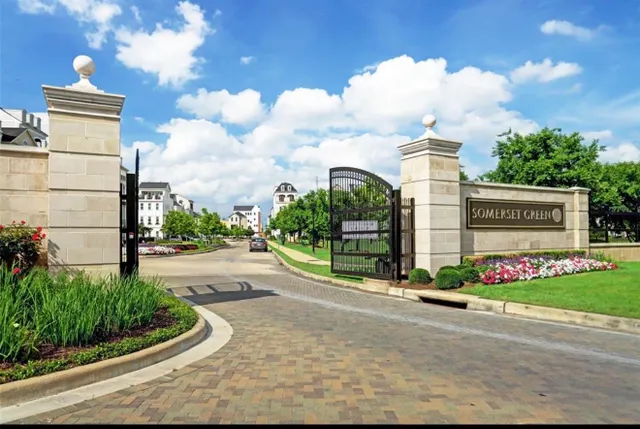 Popular Somerset Green Sec 8 Real Estate
