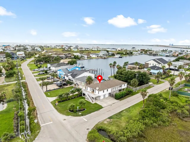 Popular Laguna De Oro Real Estate