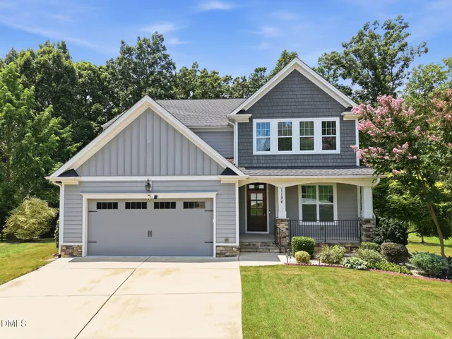 Popular Whitecroft Manor Real Estate