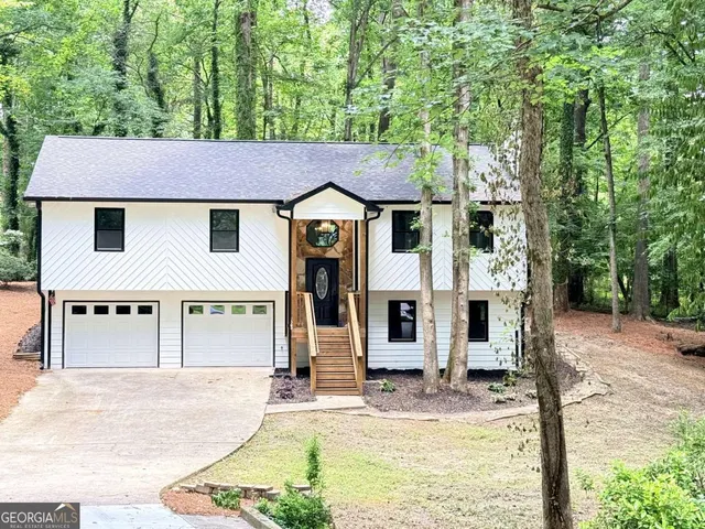 Popular Lost Mountain Estates Real Estate