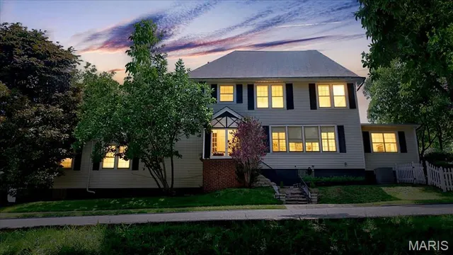 Popular City-Stlouis Real Estate