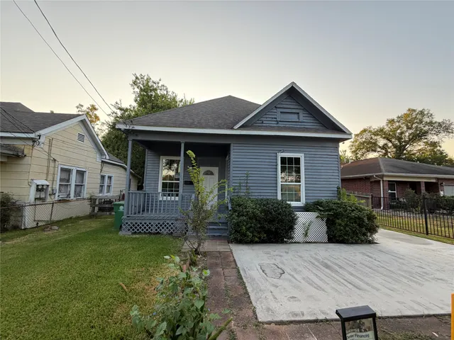 Cheap Chapmans Sec 03 Real Estate