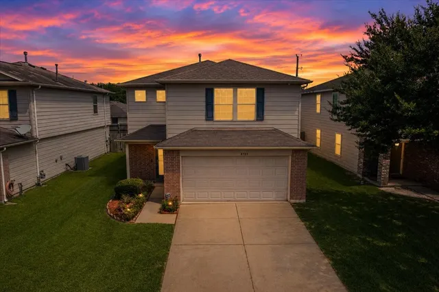 Cheap Clearwood Xing Sec 04 Real Estate