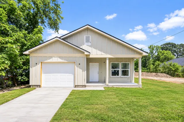 Popular Buckingham Place Sec 04 Real Estate