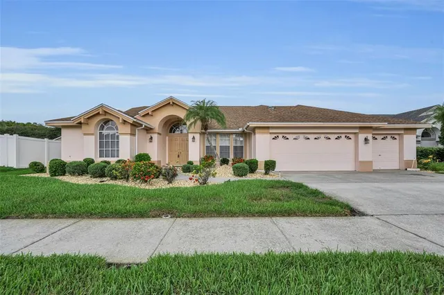 Popular WYNDTREE Real Estate
