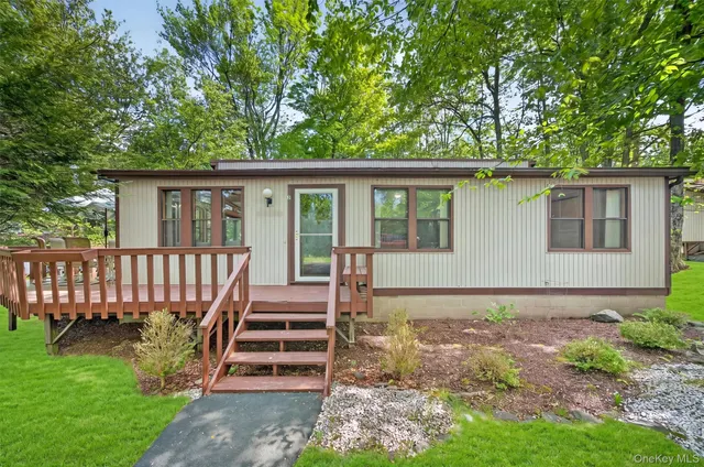 Popular Camelot Woods Real Estate