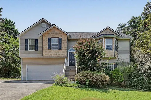 Popular Rydal Real Estate